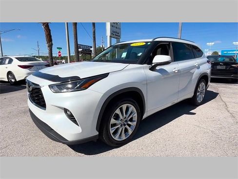 Used 2022 Toyota Highlander Limited image 40