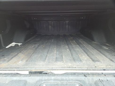 Used 2022 Jeep Gladiator Overland w/ Cold Weather Group image 22