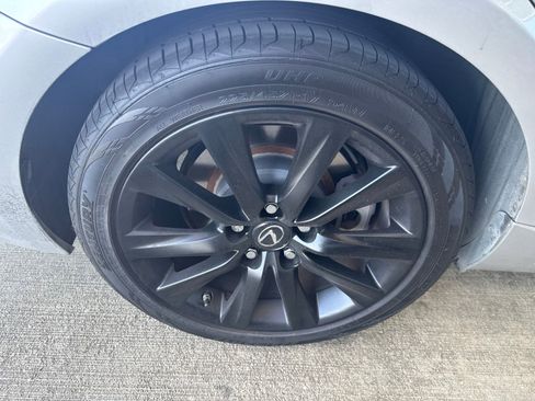 Used 2016 Lexus IS 300 AWD image 18