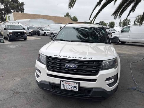 Used 2016 Ford Explorer Sport AWD/4WD image 2