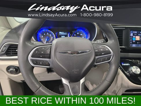 Used 2023 Chrysler Voyager LX FWD image 14