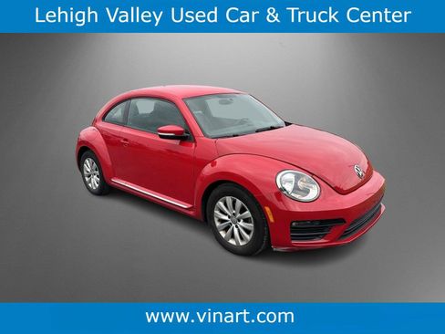 Used 2019 Volkswagen Beetle 2.0T FWD image 1