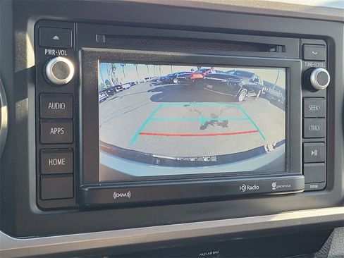 Used 2018 Toyota Tacoma SR5 image 9