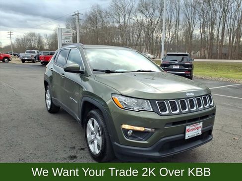 Used 2019 Jeep Compass Latitude image 4