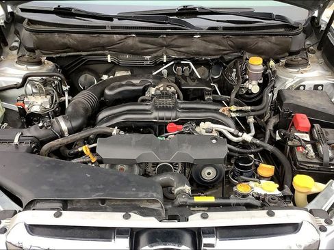 Used 2014 Subaru Outback 2.5i Limited w/ Moonroof Package image 11