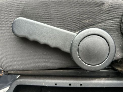 Used 2016 Jeep Wrangler Unlimited Rubicon image 12