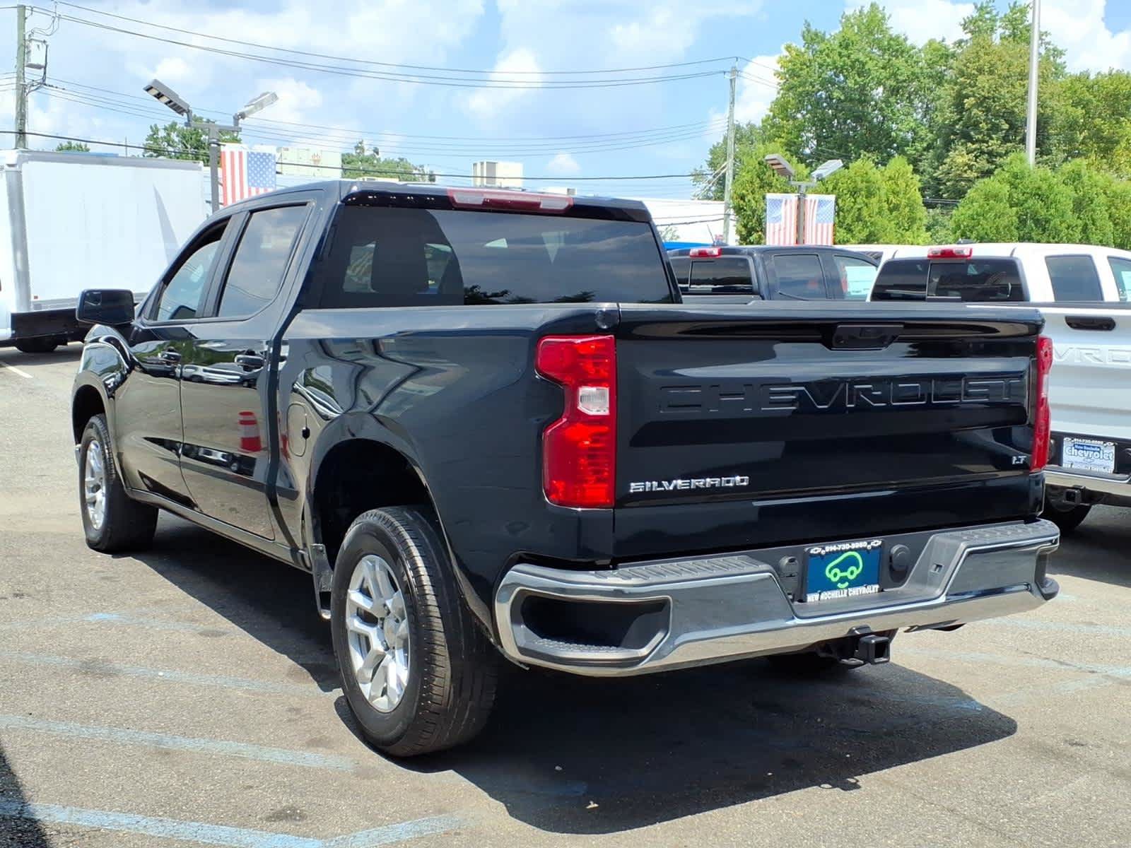 Used 2023 Chevrolet Silverado 1500 LT AWD/4WD image 4