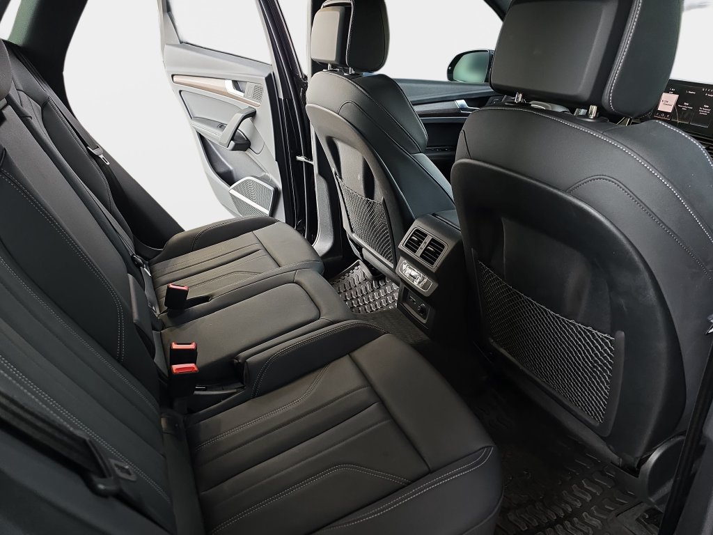 Certified 2024 Audi Q5 e Premium Plus w/ Premium Plus Package AWD/4WD image 13