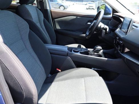 Used 2022 Nissan Rogue SV AWD/4WD image 15
