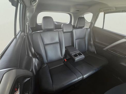 Used 2017 Toyota RAV4 Limited FWD image 9