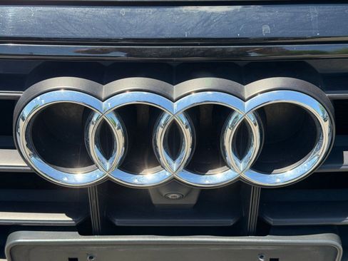 Used 2020 Audi Q8 Premium Plus w/ Premium Plus Package AWD/4WD image 21