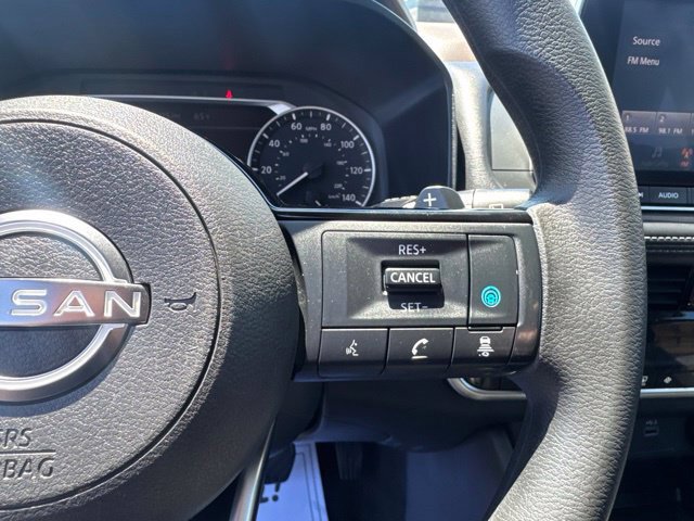 Used 2022 Nissan Rogue SV FWD image 24