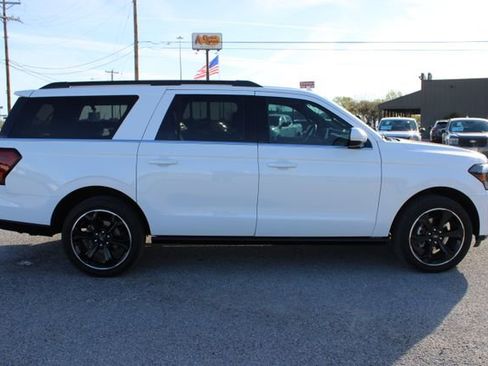 Used 2024 Ford Expedition Max Limited image 4