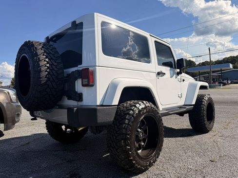 Used 2018 Jeep Wrangler Sahara w/ Dual Top Group AWD/4WD image 5