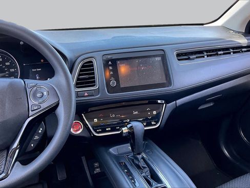 Used 2021 Honda HR-V EX image 7