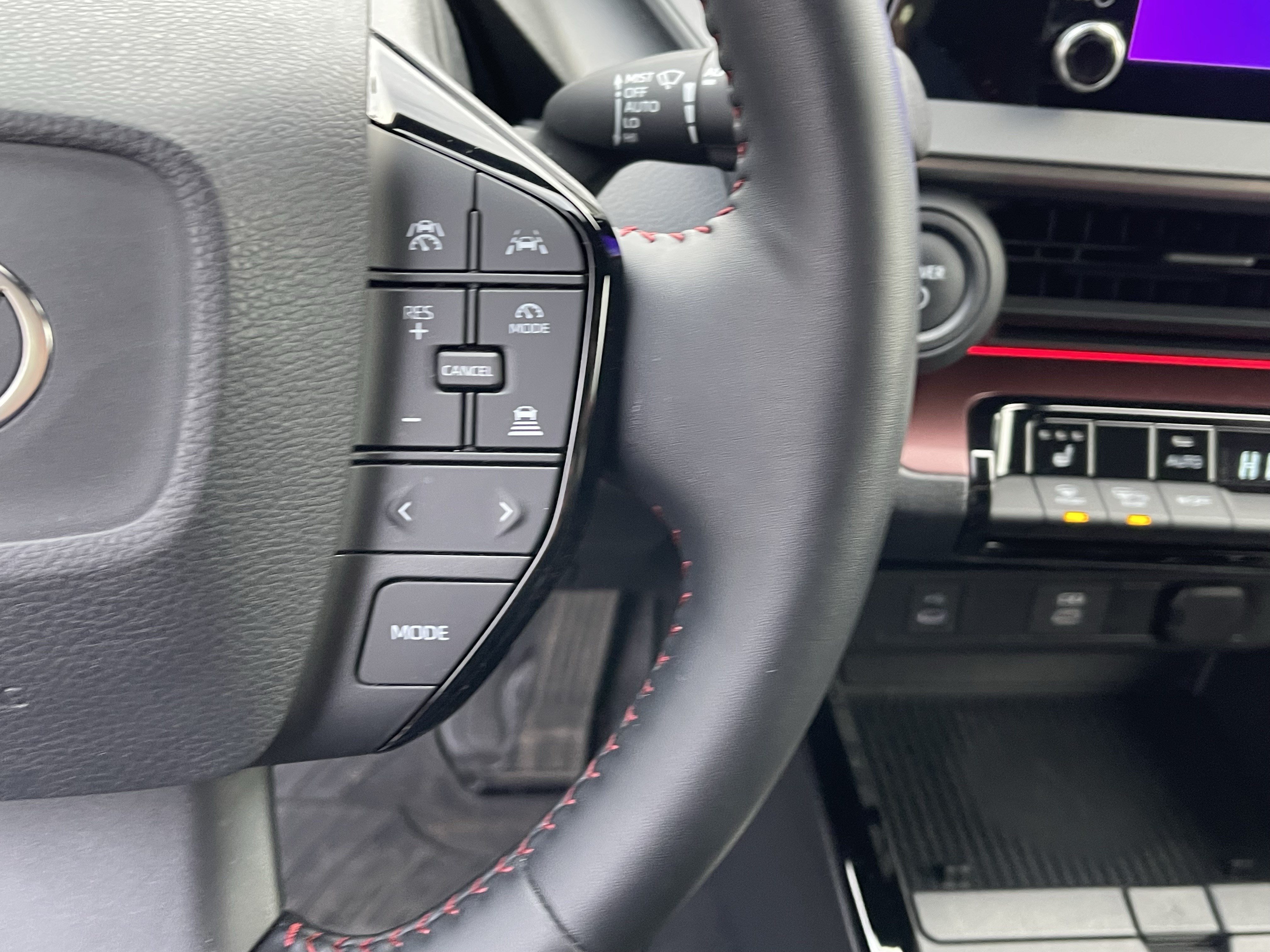 Certified 2024 Toyota Prius Prime FWD image 20
