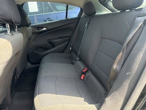 Used 2019 Chevrolet Cruze LS w/ LS Convenience Package FWD image 5