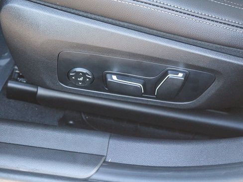 New 2026 BMW 330i Sedan w/ Parking Assistance Package image 21