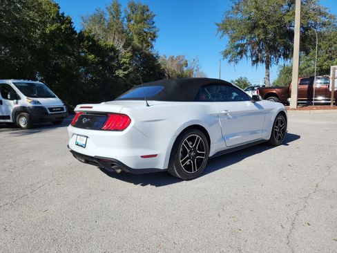 Used 2020 Ford Mustang Premium image 4