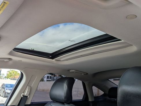 Used 2019 Ford Fusion SEL FWD image 16