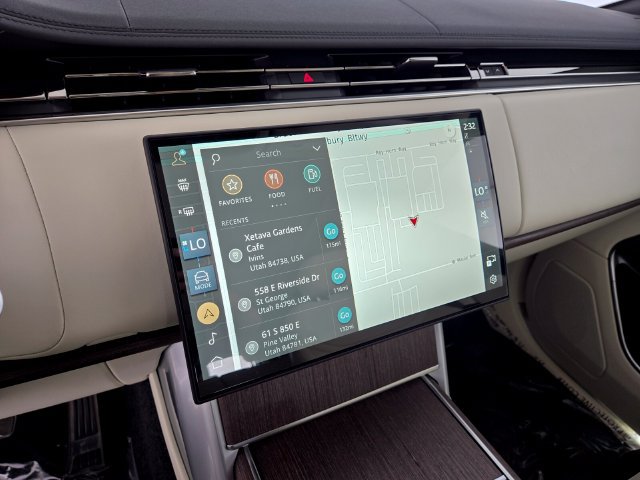 Certified 2025 Land Rover Range Rover Long Wheelbase SE AWD/4WD image 22