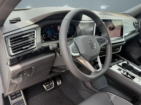 New 2026 Volkswagen Atlas Cross Sport SEL Premium R-Line AWD/4WD image 4