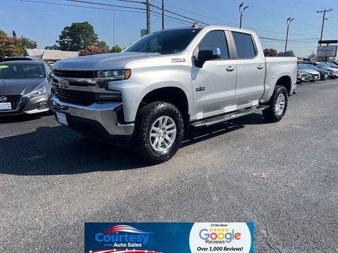Used 2020 Chevrolet Silverado 1500 LT w/ Texas Edition image 3