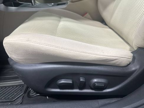Used 2015 Nissan Altima 2.5 SV w/ Convenience Package FWD image 18