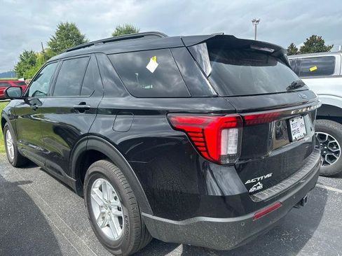 Certified 2026 Ford Explorer Active RWD image 5