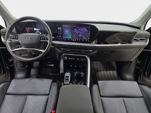 Used 2025 Audi Q5 Premium Plus w/ Premium Plus AWD/4WD image 10