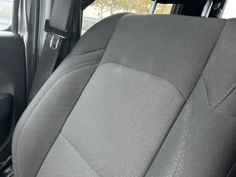 Used 2023 Jeep Gladiator Sport image 37