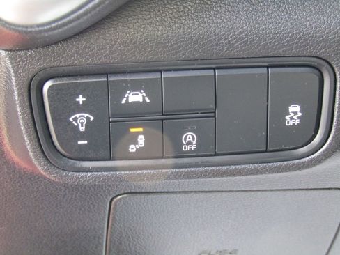 Used 2021 Kia Soul GT-Line FWD image 22