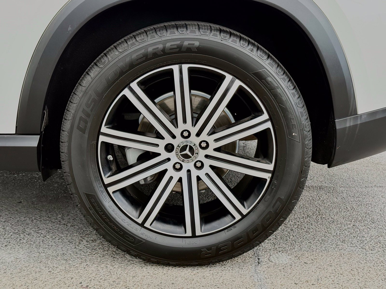 Used 2024 Mercedes-Benz GLE 350 4MATIC image 19
