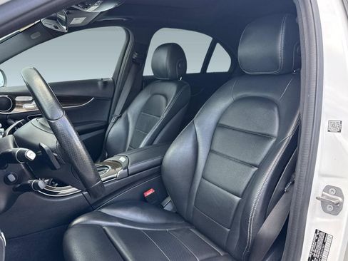 Used 2018 Mercedes-Benz C 300 Sedan image 5