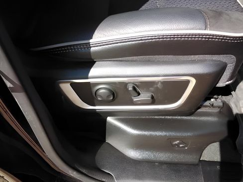 Used 2023 RAM 1500 Laramie AWD/4WD image 37
