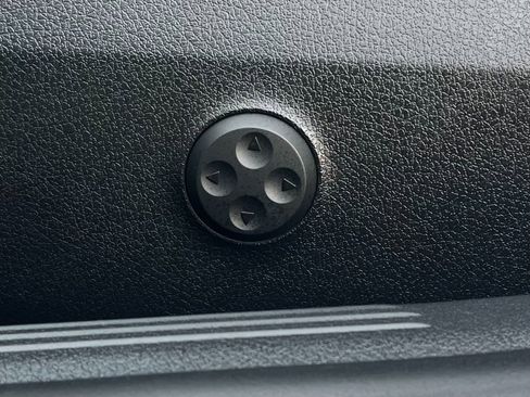 Used 2023 Mercedes-Benz C 43 AMG 4MATIC Sedan image 77