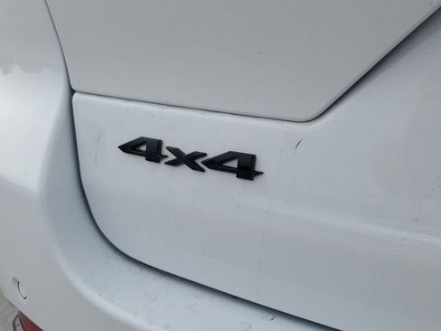 New 2026 Jeep Grand Cherokee Limited image 9