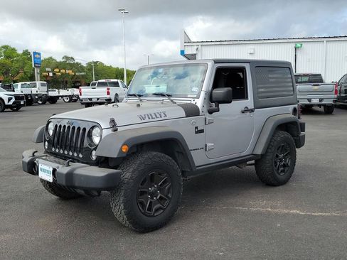 Used 2016 Jeep Wrangler Sport image 2