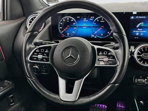 Used 2023 Mercedes-Benz GLA 250 4MATIC image 8