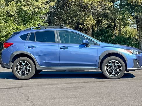 Used 2019 Subaru Crosstrek 2.0i Premium AWD/4WD image 3