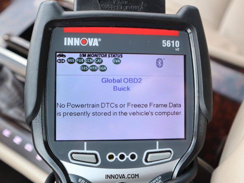 Used 2014 Buick LaCrosse Leather FWD image 21