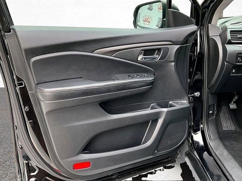 Used 2016 Honda Pilot EX-L image 17