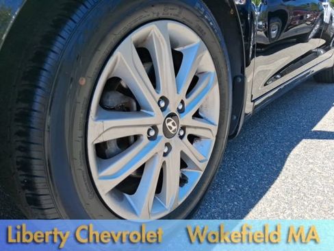 Used 2016 Hyundai Elantra SE w/ Option Group 02 FWD image 5
