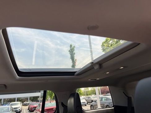 Used 2017 GMC Acadia SLT FWD image 38