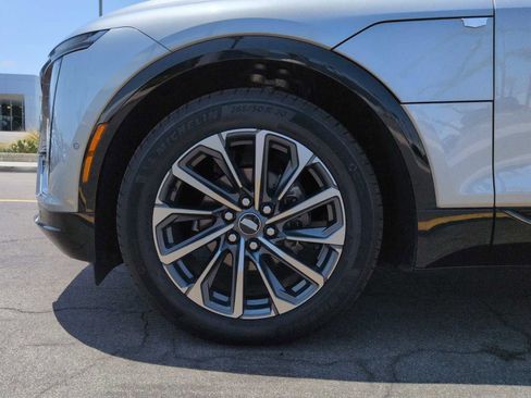 Used 2025 Cadillac Lyriq Sport AWD/4WD image 29