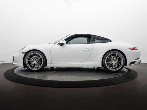 Certified 2017 Porsche 911 Carrera RWD image 2