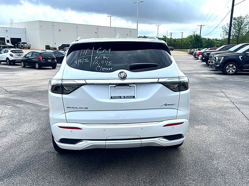 Used 2024 Buick Enclave Avenir image 6