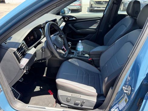 Used 2025 Volkswagen Jetta GLI Autobahn FWD image 4