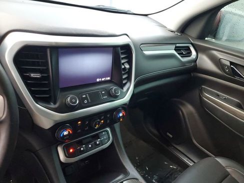 Used 2023 GMC Acadia SLT image 26