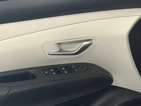 Certified 2025 Hyundai Tucson SEL AWD/4WD image 13